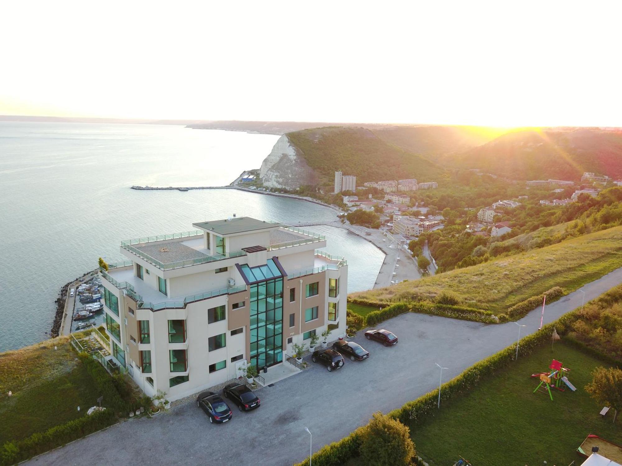 Calithea Complex Aparthotel Καβάρνα Εξωτερικό φωτογραφία