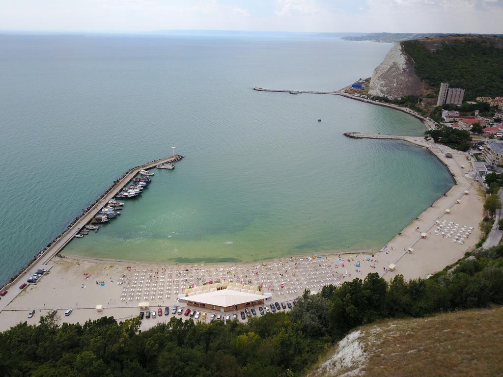 Calithea Complex Aparthotel Καβάρνα Εξωτερικό φωτογραφία